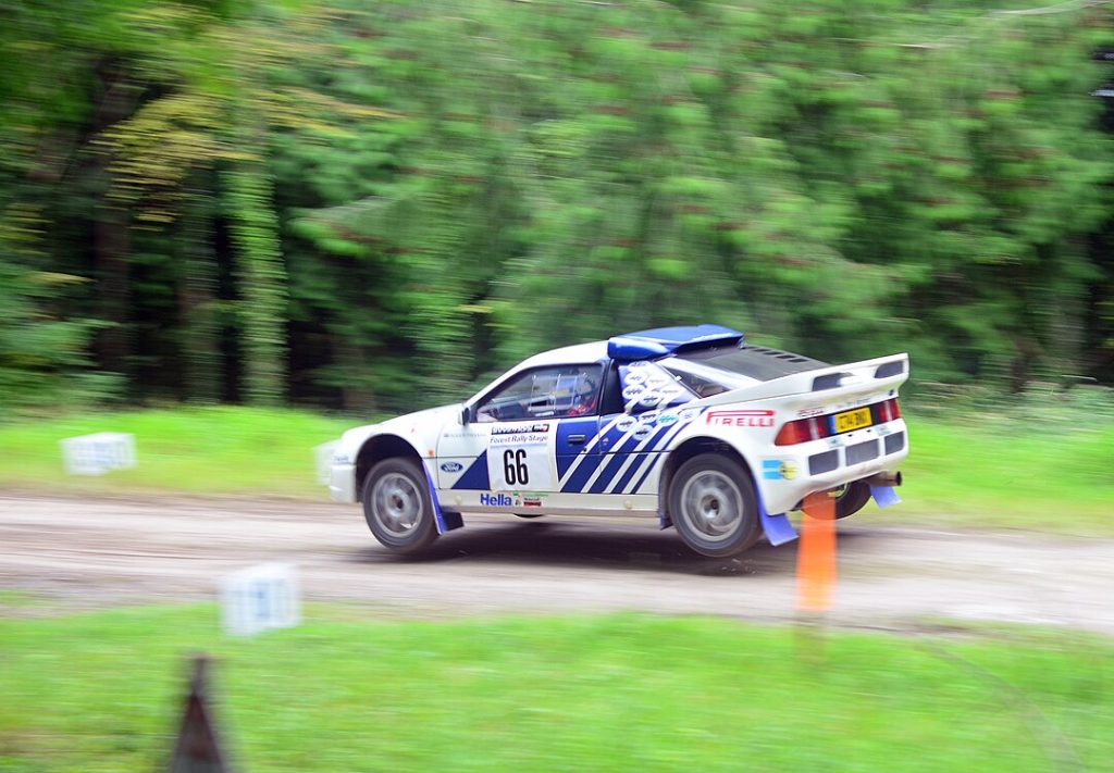 Ford RS200 Evolution flying through rally stage